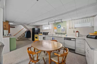 26 Crowningshield Rd, Worcester, MA 01604 - Photo 25