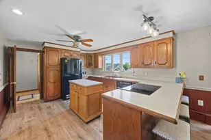 26 Crowningshield Rd, Worcester, MA 01604 - Photo 9