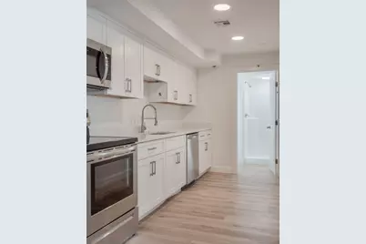 14 William St #2, Worcester, MA 01609 - Photo 3