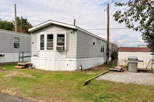 868 Southampton Rd, Westfield, MA 01085 - Photo 1
