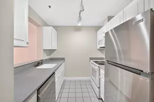 4 Charlesgate E, Boston, MA 02115 - Photo 7