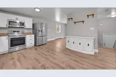 174 N Common #174, Westminster, MA 01473 - Photo 3