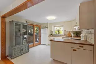 390 North Rd, Bedford, MA 01730 - Photo 13