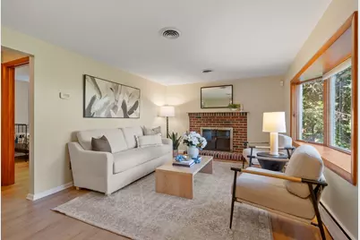 390 North Rd, Bedford, MA 01730 - Photo 5