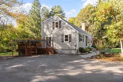 390 North Rd, Bedford, MA 01730 - Photo 3