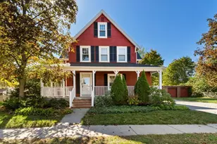 39 Forest St, Winchester, MA 01890 - Photo 1