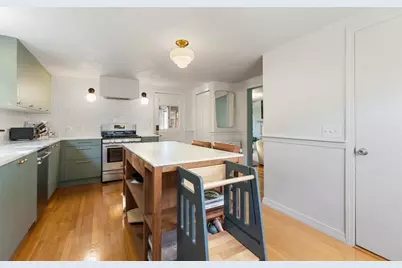 39 Forest St, Winchester, MA 01890 - Photo 17