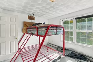 2 Bolton St, Worcester, MA 01604 - Photo 15