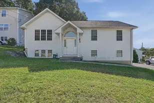 2 Bolton St, Worcester, MA 01604 - Photo 1