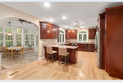 20 Fern Brook Cir, Canton, MA 02021 - Photo 9