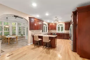 20 Fern Brook Cir, Canton, MA 02021 - Photo 9