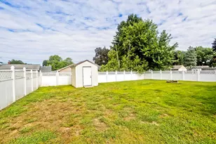956 Granby Rd, Chicopee, MA 01020 - Photo 7