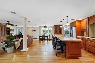 5 Swan Cir, Shrewsbury, MA 01545 - Photo 5