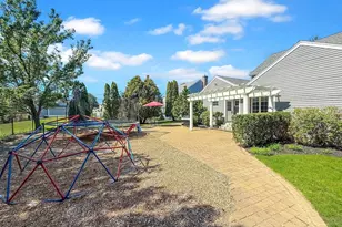 5 Swan Cir, Shrewsbury, MA 01545 - Photo 31