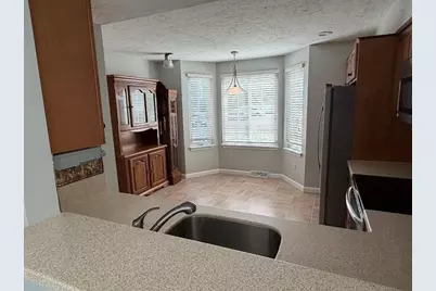 27 Church St #11, Weymouth, MA 02189 - Photo 3