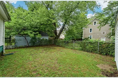 26 Denton Cir, Springfield, MA 01104 - Photo 5