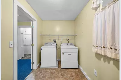 26 Denton Cir, Springfield, MA 01104 - Photo 17