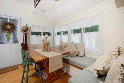26 Millbrook Rd, Wayland, MA 01778 - Photo 9
