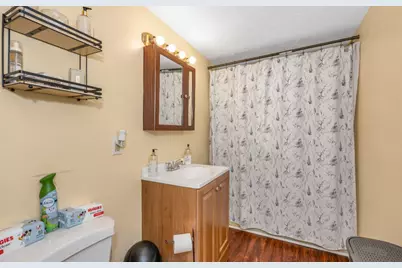 17 Auburn St, Lowell, MA 01852 - Photo 5