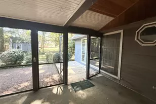 719 S Branch Pkwy, Springfield, MA 01118 - Photo 11