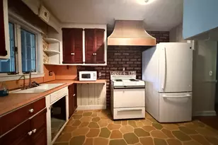 719 S Branch Pkwy, Springfield, MA 01118 - Photo 15