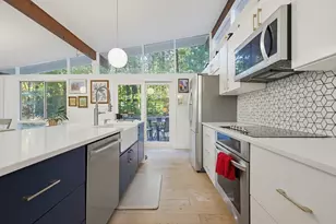 78 Maple St, Northborough, MA 01532 - Photo 3