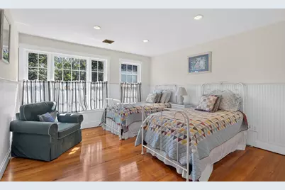 4 Garrett Way, Edgartown, MA 02539 - Photo 35