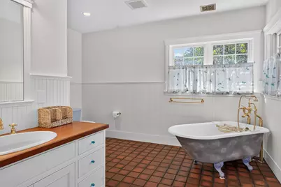 4 Garrett Way, Edgartown, MA 02539 - Photo 33