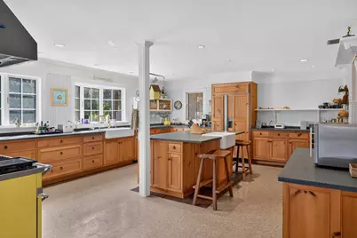4 Garrett Way, Edgartown, MA 02539 - Photo 11