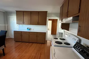 184 1/2 North St, Salem, MA 01970 - Photo 3