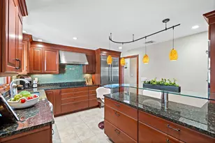 20 Woodchester Cir, Waltham, MA 02451 - Photo 7