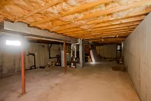 20 Meadow Ave, Agawam, MA 01001 - Photo 17
