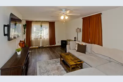 20 Meadow Ave, Agawam, MA 01001 - Photo 9