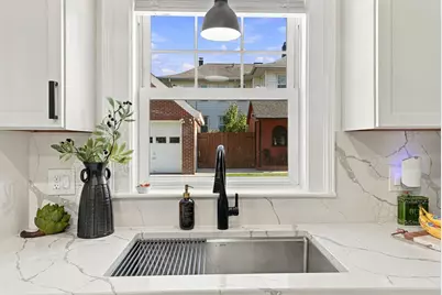 170 Shefford St, Springfield, MA 01107 - Photo 9