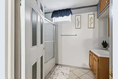66 Barrison St, Springfield, MA 01109 - Photo 25