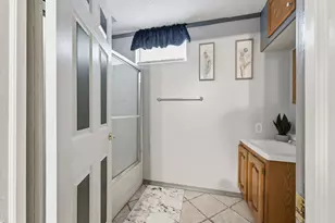 66 Barrison St, Springfield, MA 01109 - Photo 25