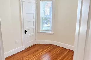 31 Torrey St, Boston, MA 02124 - Photo 9