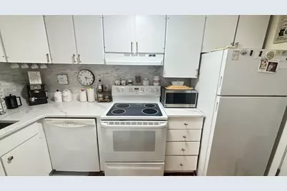 192 Bolton St #8, Marlborough, MA 01752 - Photo 7