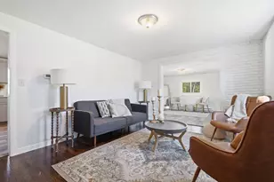 25 Lynn St, Peabody, MA 01960 - Photo 9