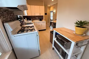 3 Walnut St, Wakefield, MA 01880 - Photo 5