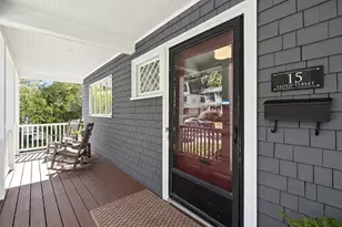 15 Lloyd St, Winchester, MA 01890 - Photo 3