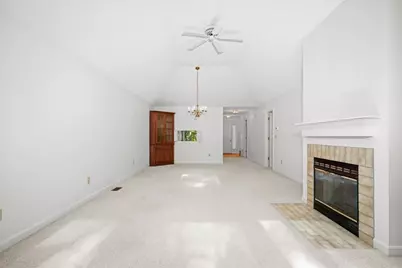 16 Bentwood Dr #16, Sturbridge, MA 01566 - Photo 11