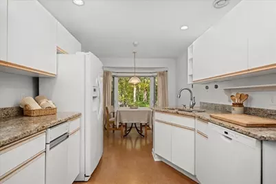 16 Bentwood Dr #16, Sturbridge, MA 01566 - Photo 3