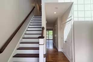 8 Saratoga, Framingham, MA 01701 - Photo 5
