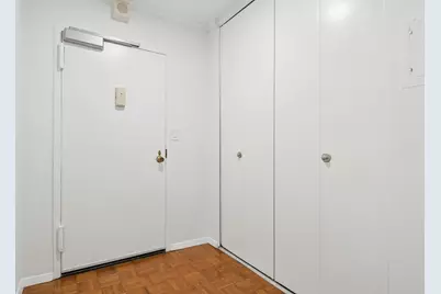 9 Hawthorne Pl #2C, Boston, MA 02114 - Photo 17