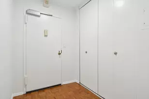 9 Hawthorne Pl, Boston, MA 02114 - Photo 17