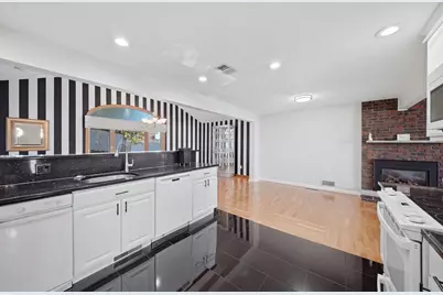 30 Mammola Way, Medford, MA 02155 - Photo 13
