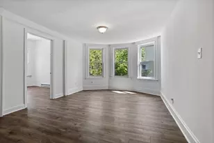 8 Delaware St, Worcester, MA 01603 - Photo 7