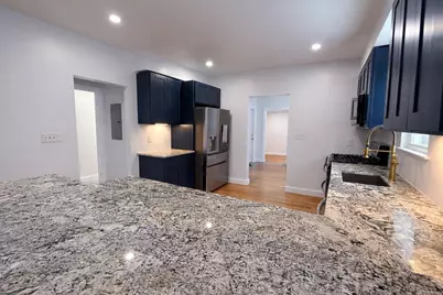 29 Catherine St #1, Boston, MA 02131 - Photo 3