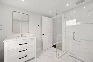 153 Edgewater Dr, Quincy, MA 02179 - Photo 21